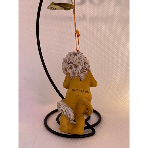 Wizard of Oz Storybook "The Cowardly Lion" Ornament Collection Ashton Drake - Picture 3 of 4